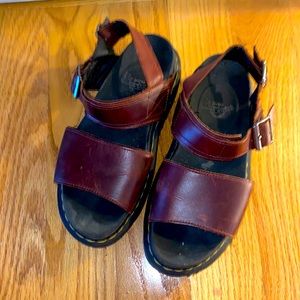 Dr.Marten Sandals